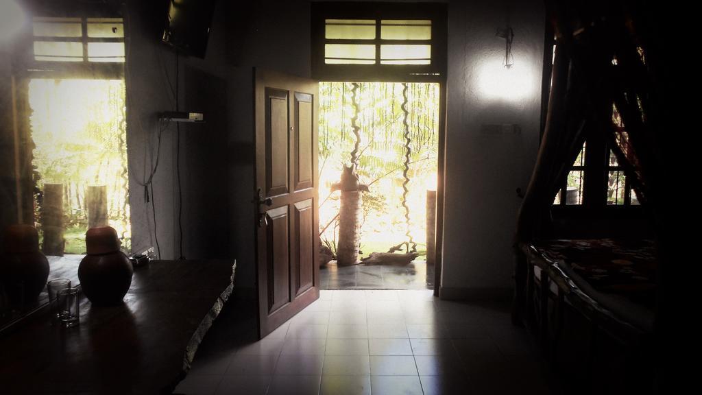 Sapphire Holiday Resort Ratnapura Extérieur photo