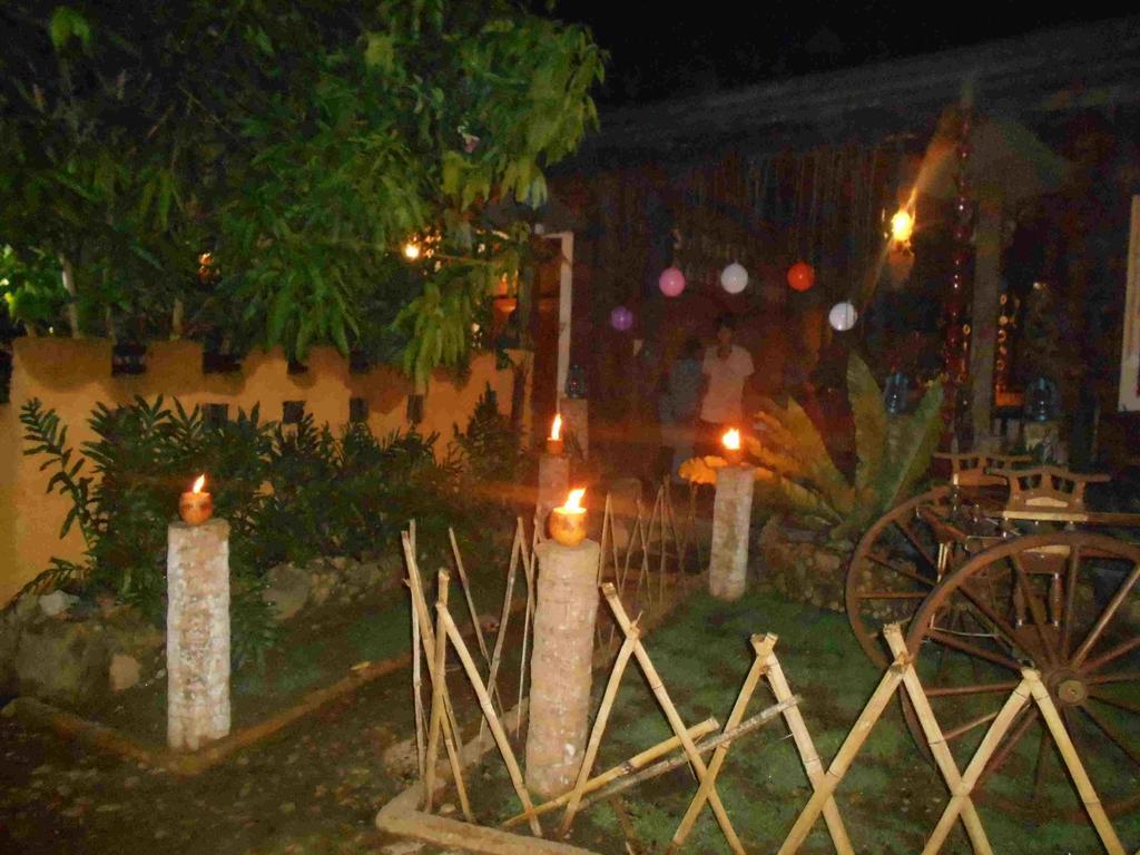 Sapphire Holiday Resort Ratnapura Extérieur photo
