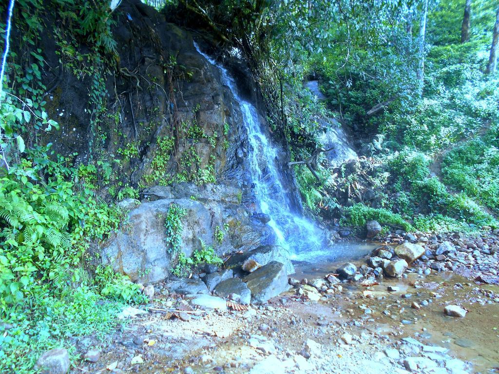 Sapphire Holiday Resort Ratnapura Extérieur photo