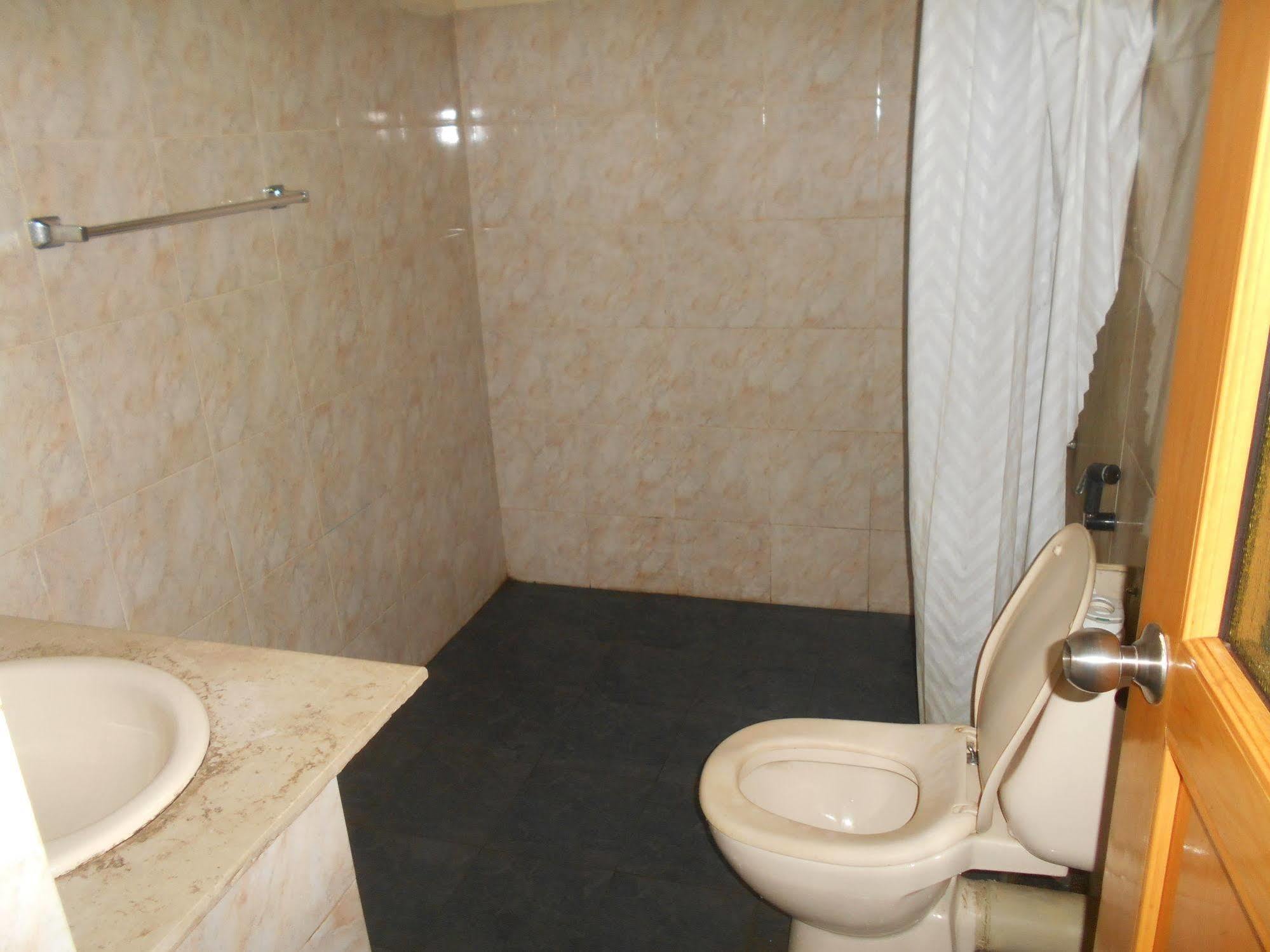 Sapphire Holiday Resort Ratnapura Extérieur photo